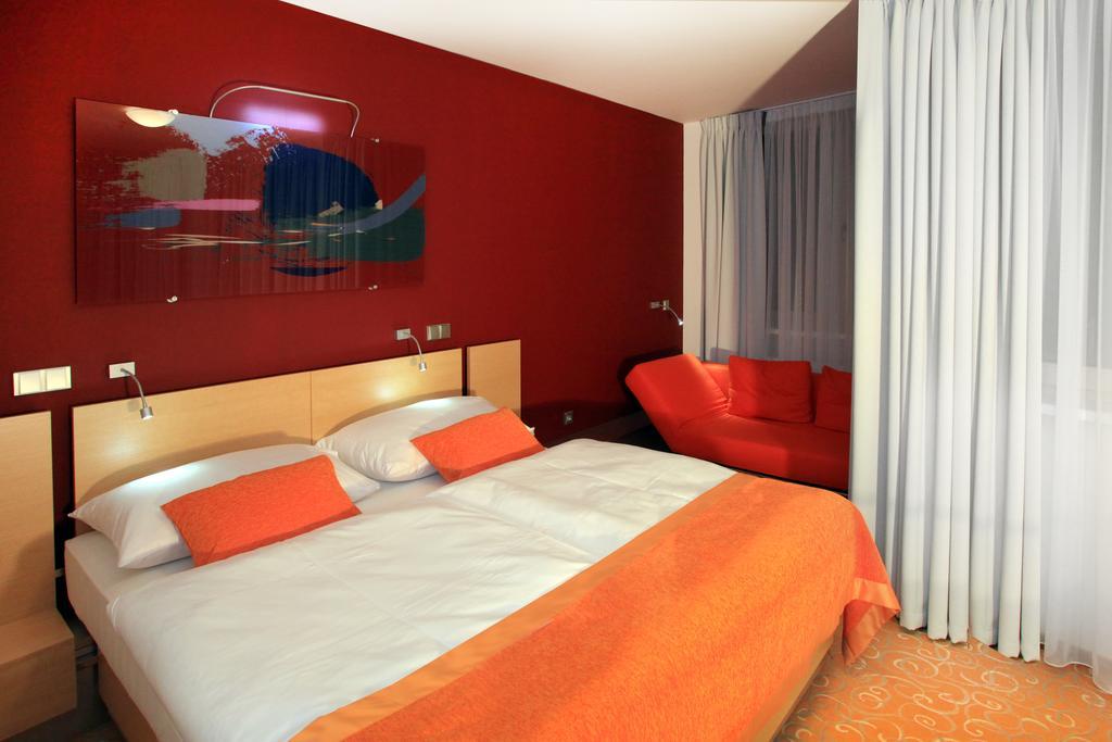 Orea Hotel Atrium Otrokovice Δωμάτιο φωτογραφία