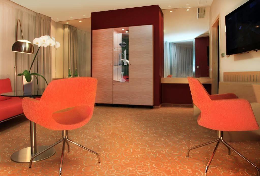 Orea Hotel Atrium Otrokovice Εξωτερικό φωτογραφία